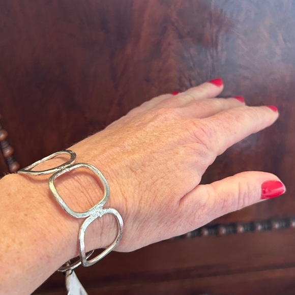 Anju Silver Tone Bracelet Open Circle Cuff Design Size Small Medium Adjustable - Picture 4 of 5